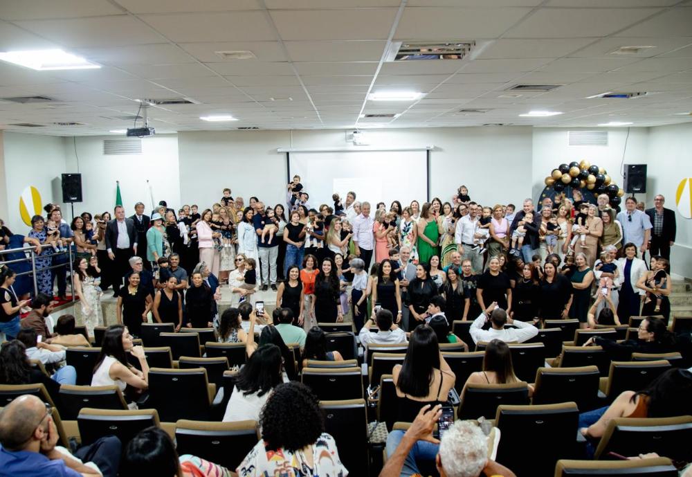 Capa da notícia: Berçário Buriti celebra Dia dos Avós com homenagens e integração entre gerações